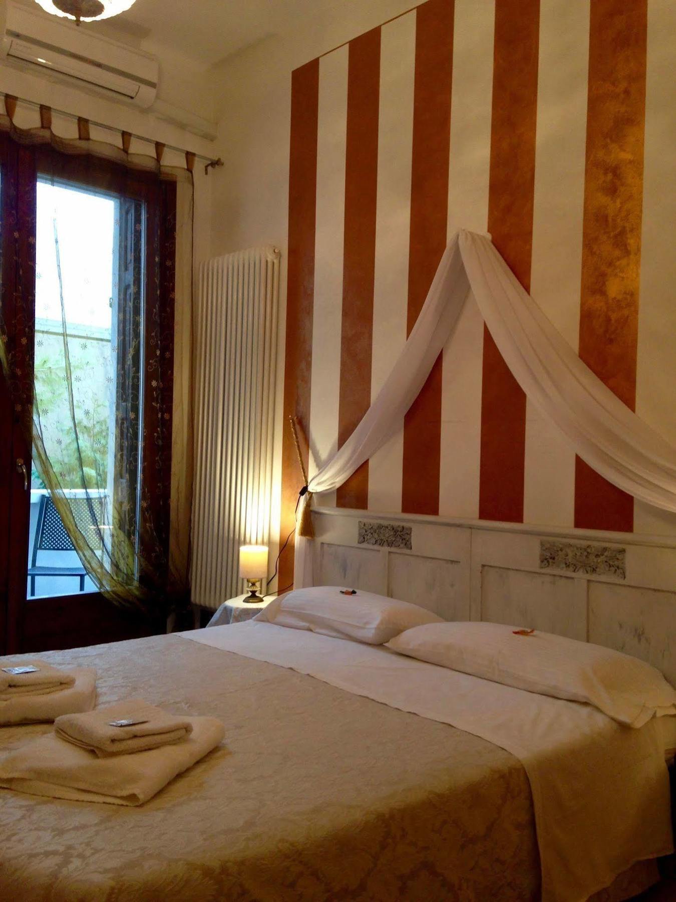 Giulietta E Romeo Hotel Verona Exterior foto